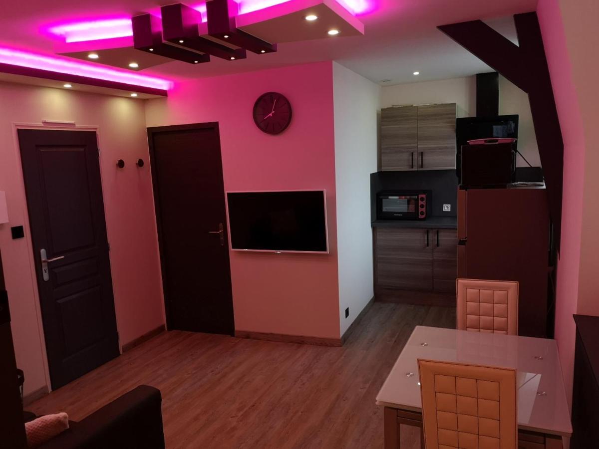Appartement Moderne Avec Balneotherapie 메르레뱅 외부 사진